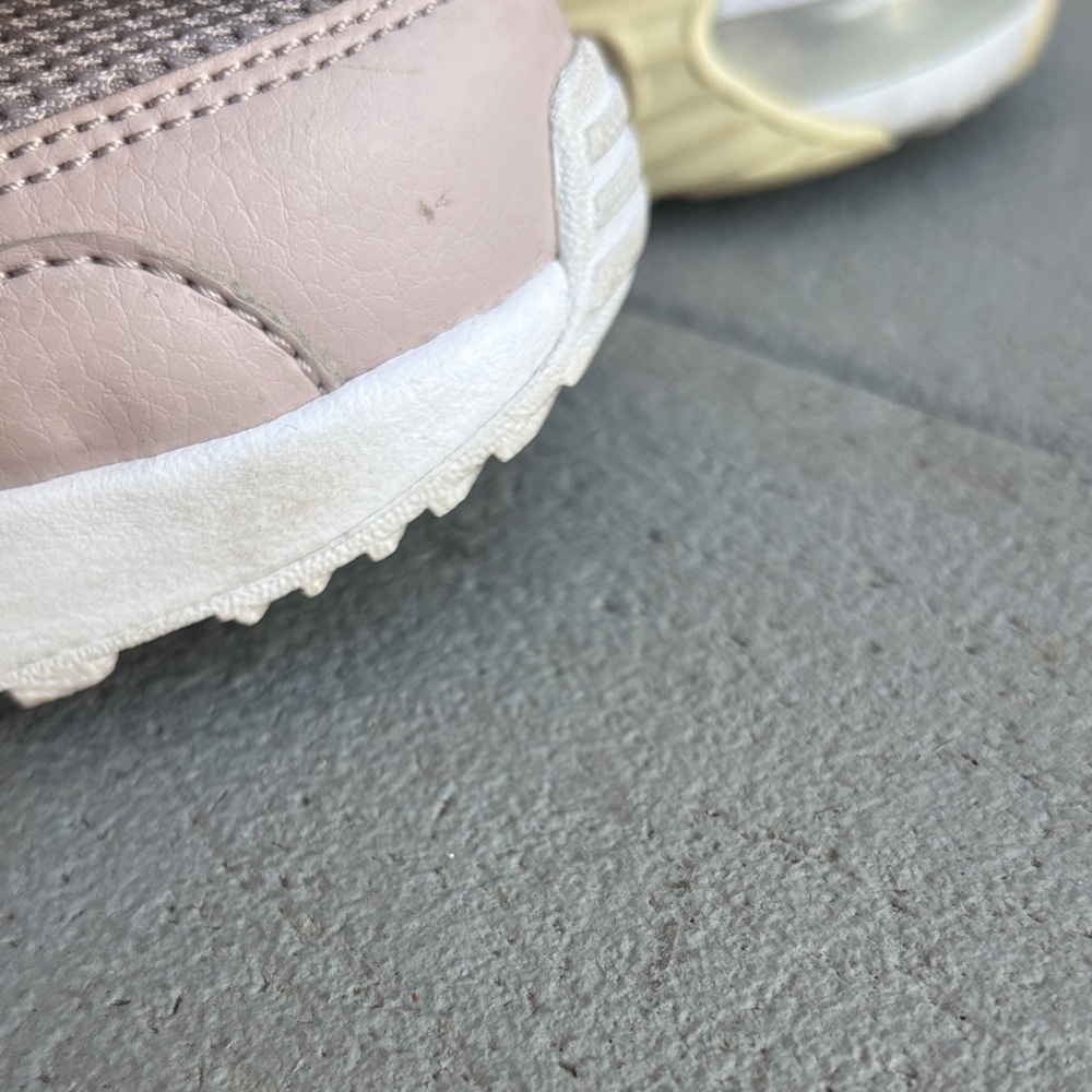 🌻Nike Women’s Pink/White Air Max Casual Sneakers 7.5 - Picture 7 of 10